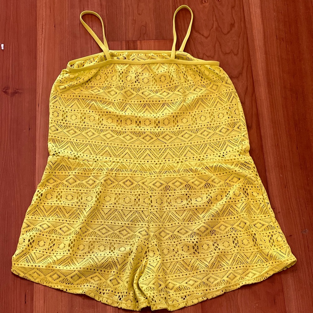 EUC swim suit cover up